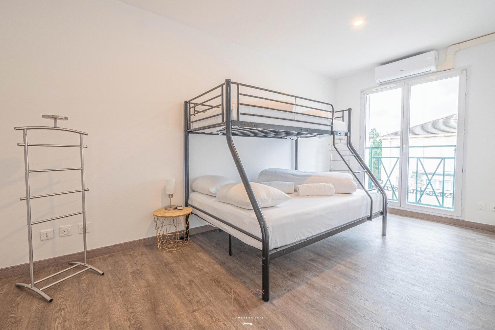 Apartment *disneyland-paris* 9 Pers, 2 Parkings, Wifi, Ac