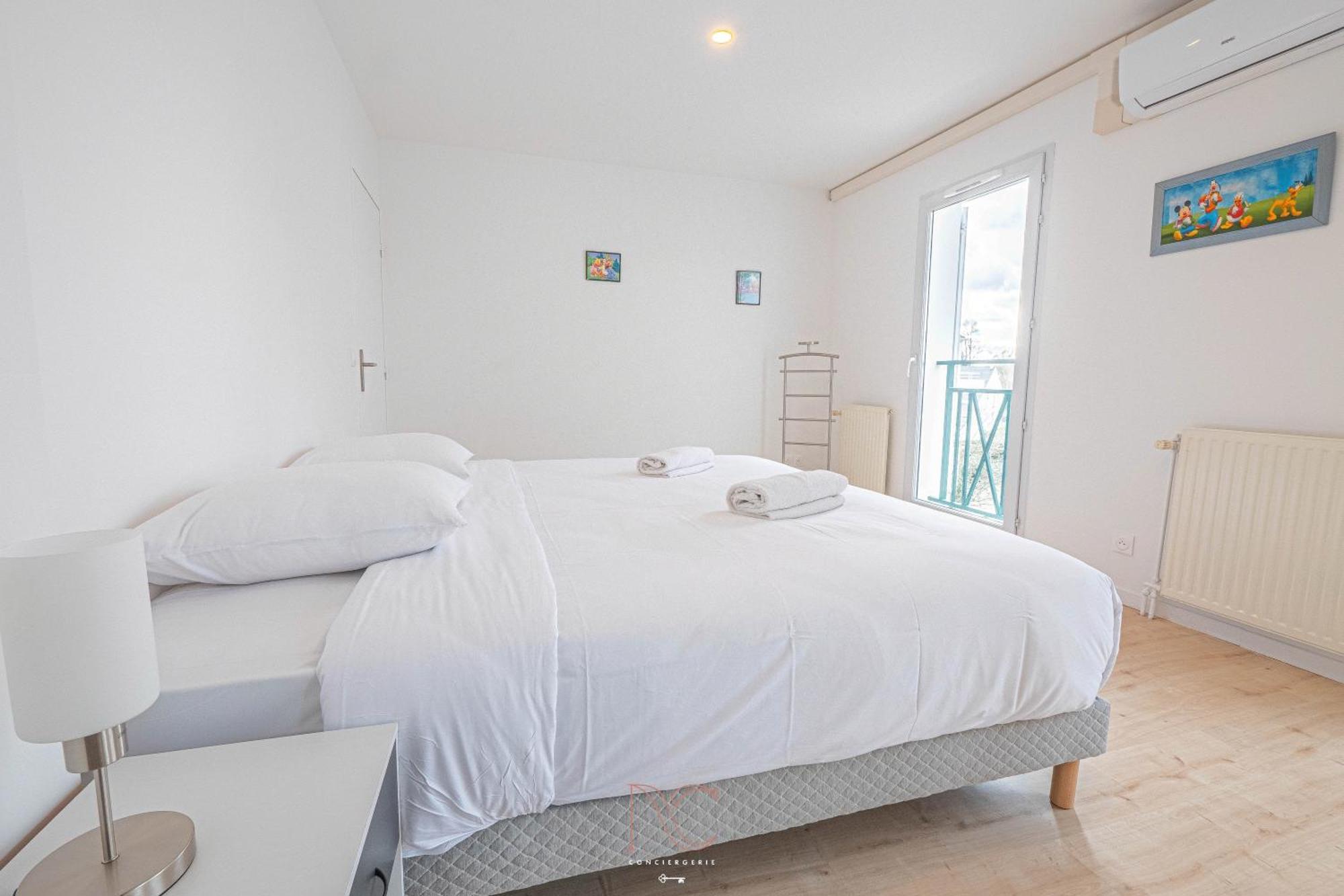 Apartment *disneyland-paris* 9 Pers, 2 Parkings, Wifi, Ac Montevrain